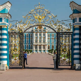 Золотые ворота Большого Екатерининского дворца